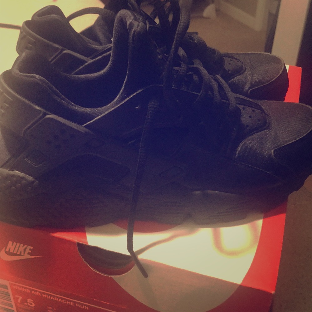 Women’s air huarache run